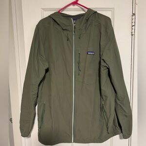 Patagonia Men's Forest Green Windbreaker Size L